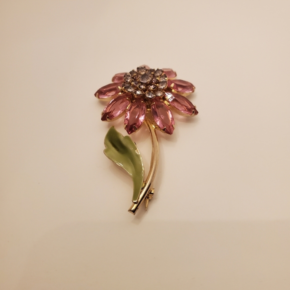 Beautiful 2- 1/2" FLOWER BROOCH Pin Pink Rhinestones - Picture 2 of 12